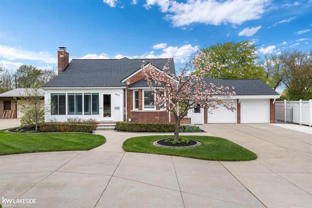 21215 11 Mile Road - Photo 1