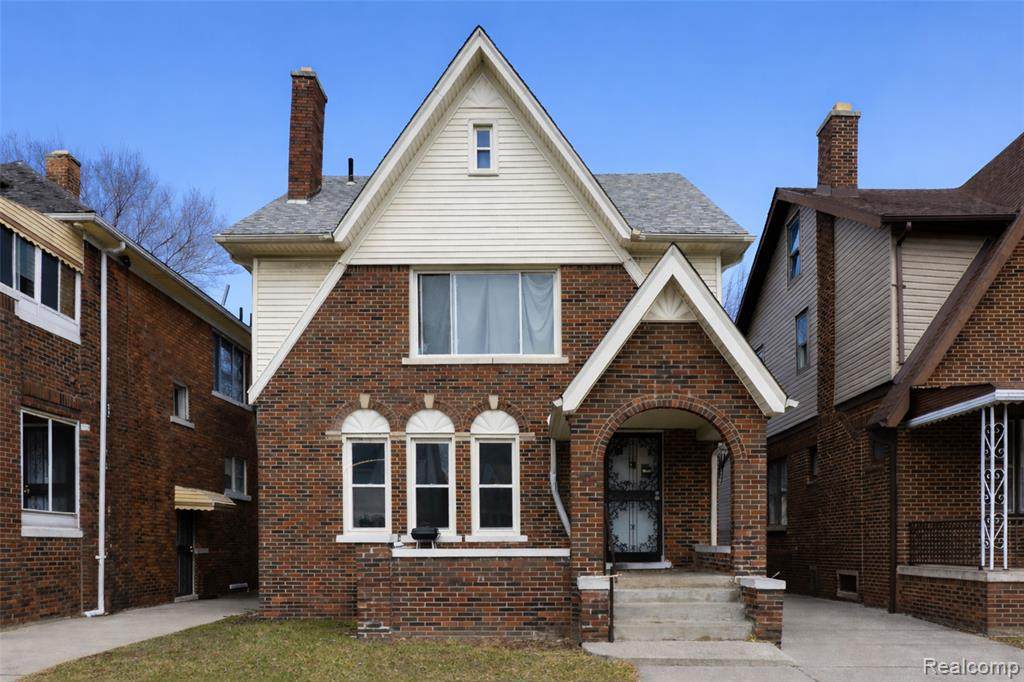 3260 Pasadena Street - Photo 1