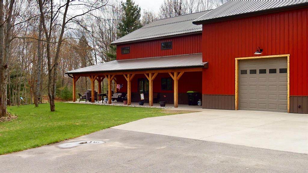 7289 Creighton Road - Photo 1