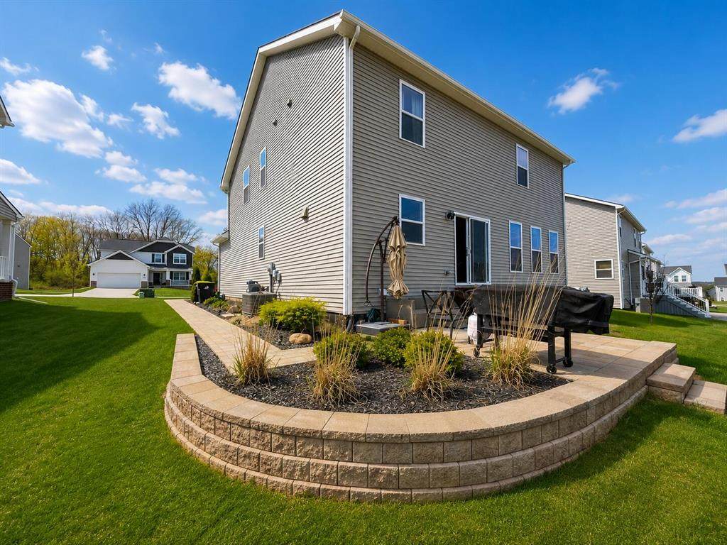 251 Quartz Way - Photo 1