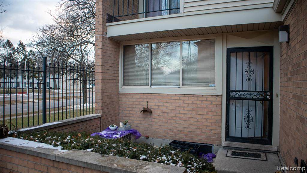 1011 Trevor Place - Photo 1