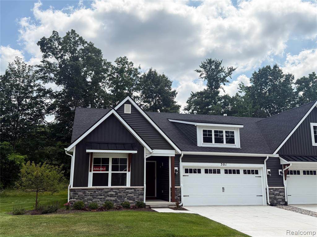 301 Canyon Creek Court - Photo 1