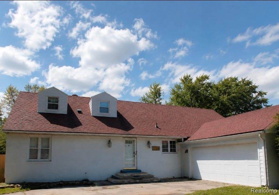 3224 Circle Drive - Photo 1