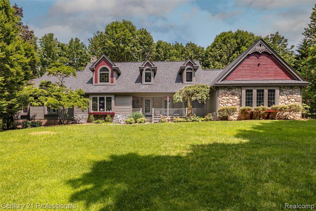 9200 Fox Hollow Road - Photo 1