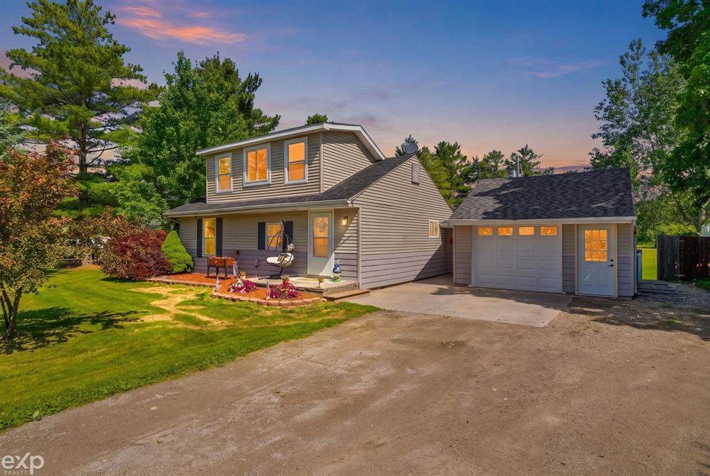 1533 Galbraith Line Road - Photo 1