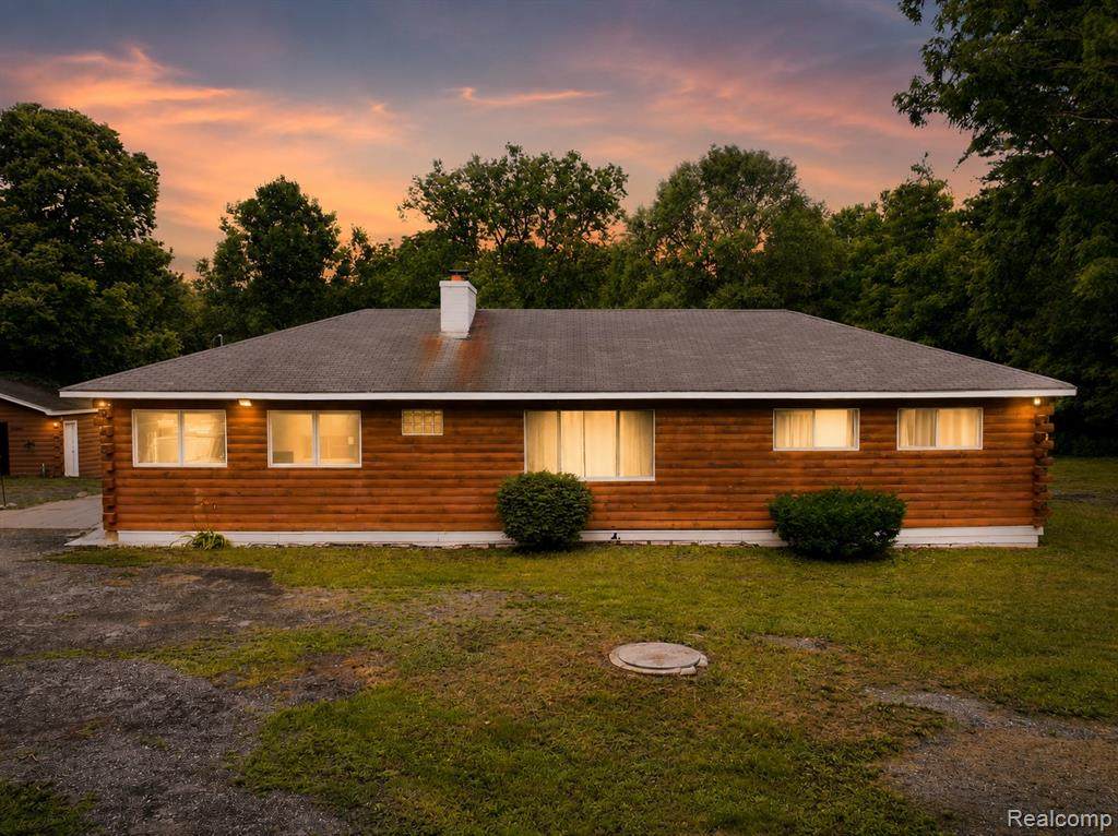 46495 North Avenue - Photo 1