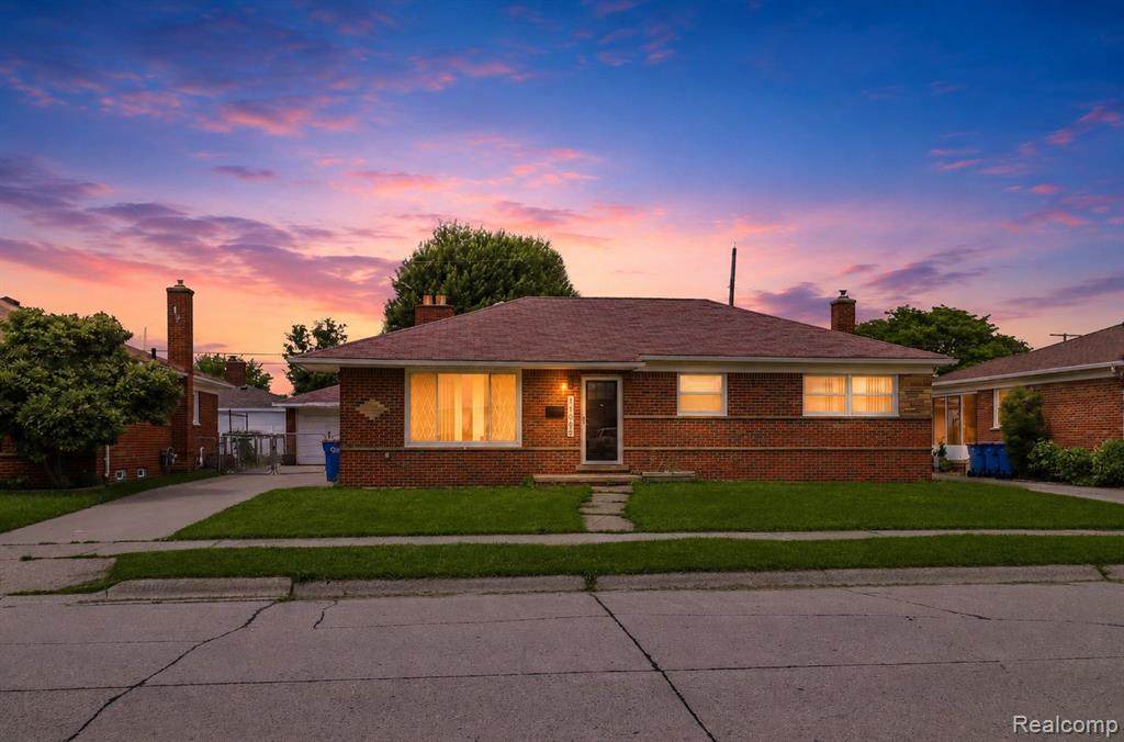 11085 Busch Avenue - Photo 1