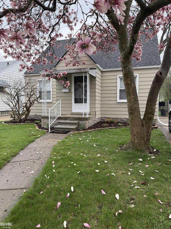 19749 Washtenaw Street - Photo 1