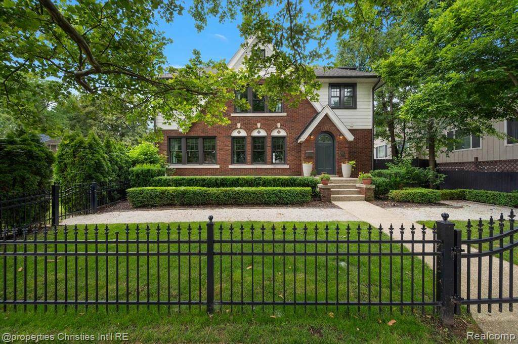 974 Ann Street - Photo 1
