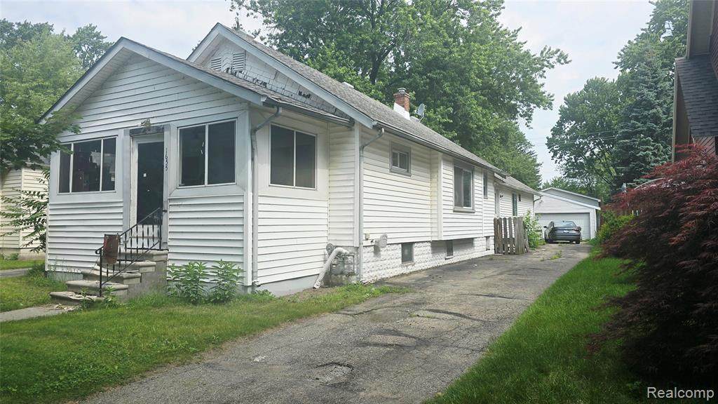 1655 Lyon Street - Photo 1
