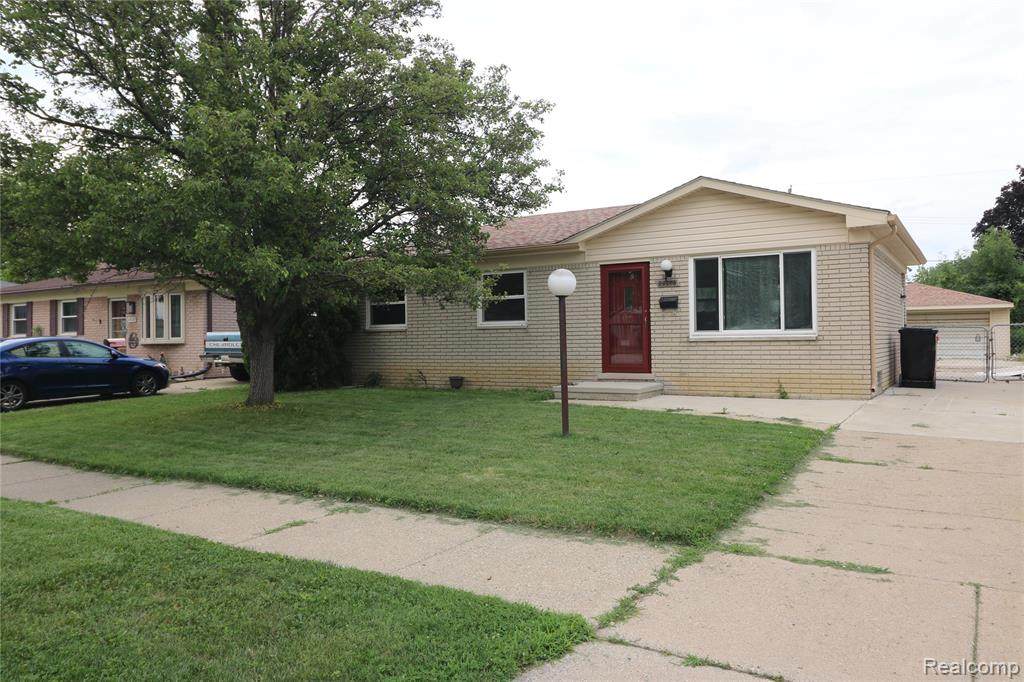 27206 Perry Street - Photo 1