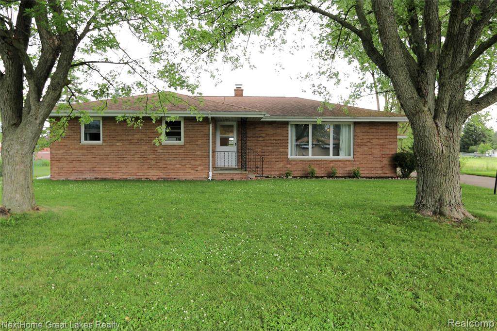 5595 Noreen Drive - Photo 1