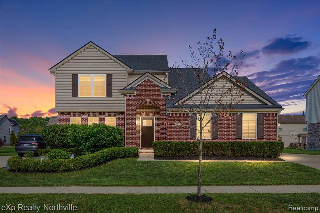 7225 Castell Boulevard - Photo 1