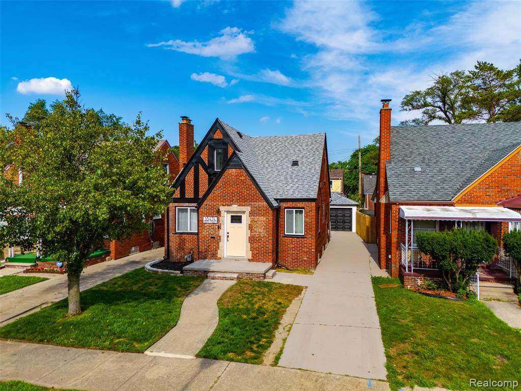 18474 Griggs Street - Photo 1