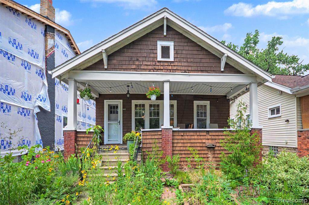 440 Saratoga Street - Photo 1