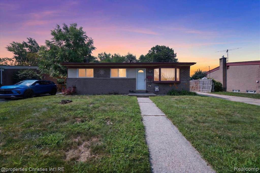 34329 Florence Street - Photo 1