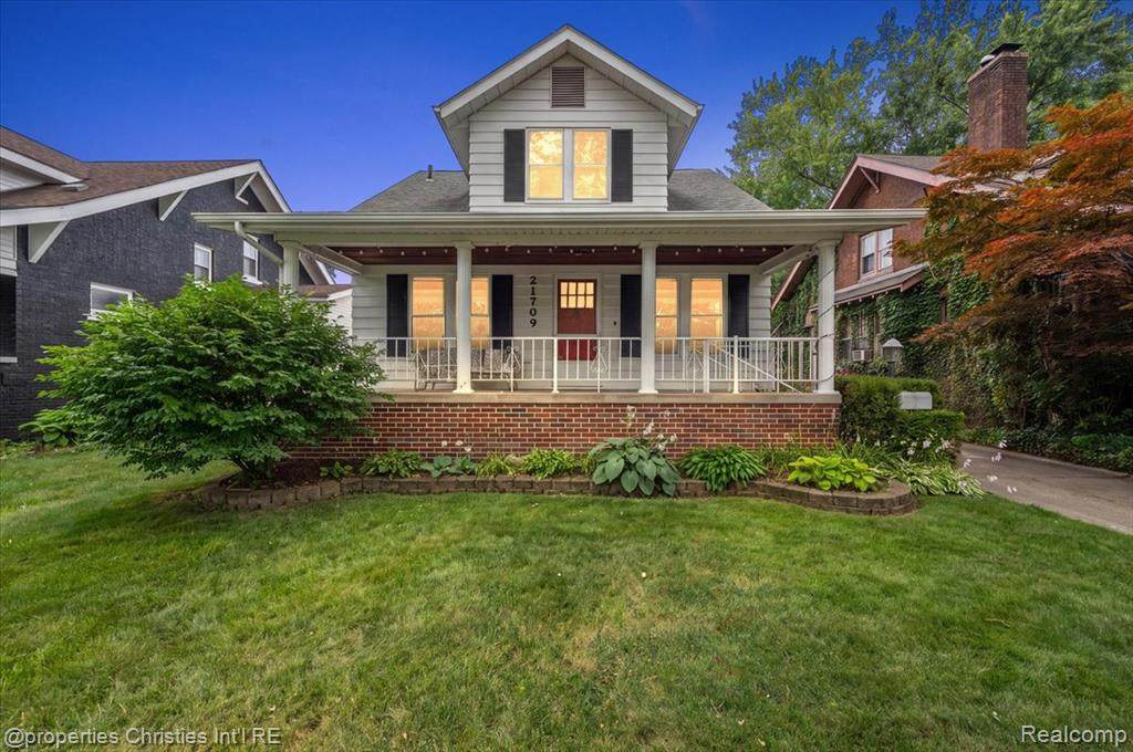 21709 Tenny Street - Photo 1