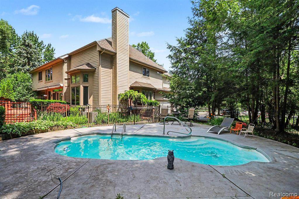 6621 Glenshaw Court - Photo 1