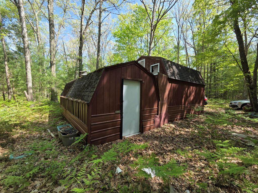 10622 7 Mile Road - Photo 1