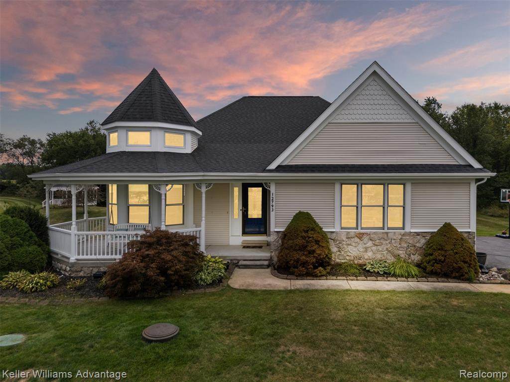 12793 Carolyn Way - Photo 1