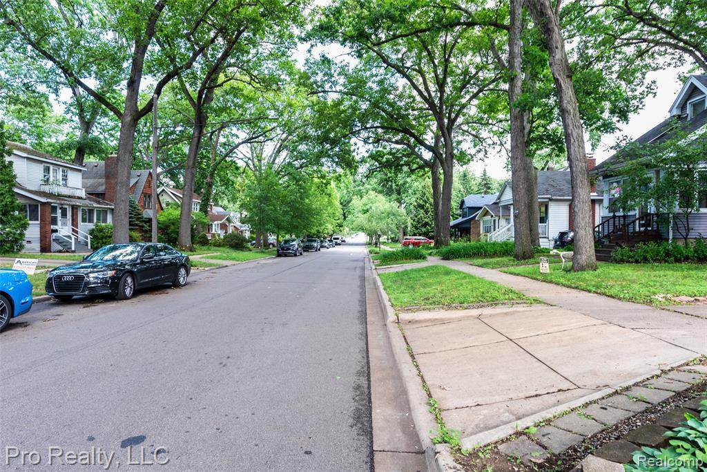 https://bt-photos.global.ssl.fastly.net/michigan/orig_boomver_2_667022949-2.jpg