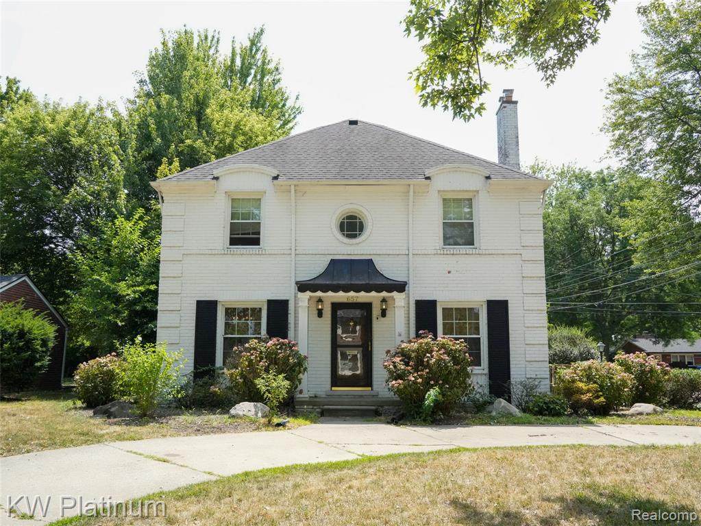 657 Hawthorne Road - Photo 1
