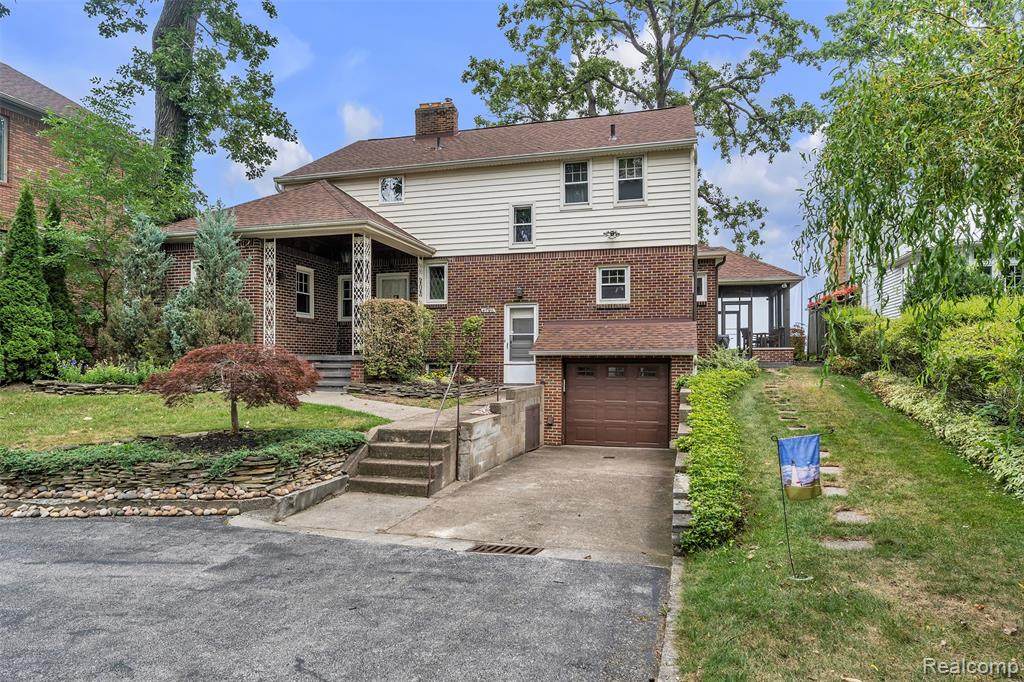 4796 Lakeshore Road - Photo 1