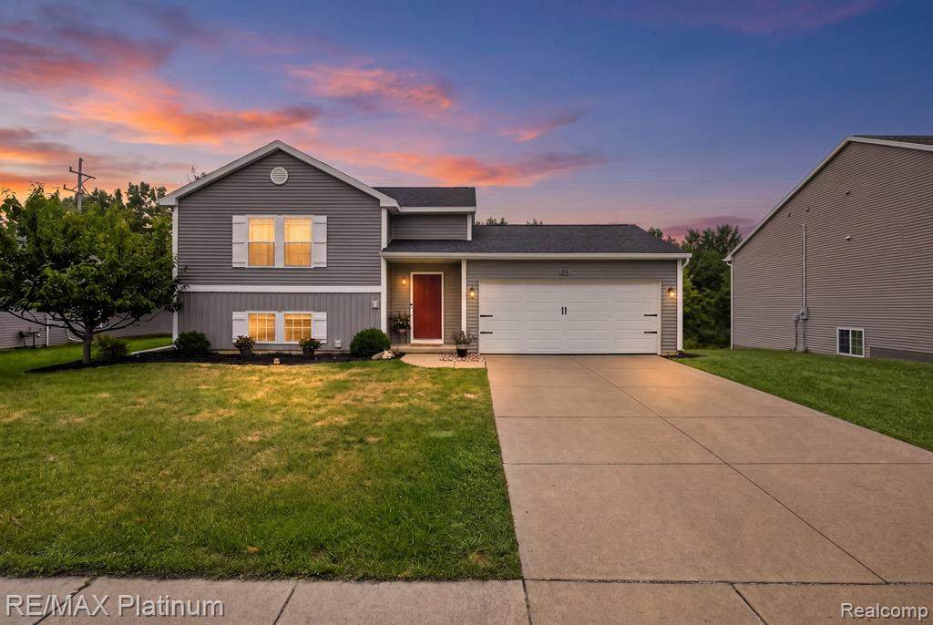 354 Saddlebrook Drive - Photo 1