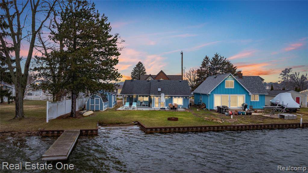 4262 Flynn - Photo 1