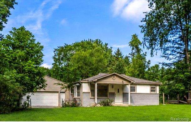 35095 Bridgeman Street - Photo 1