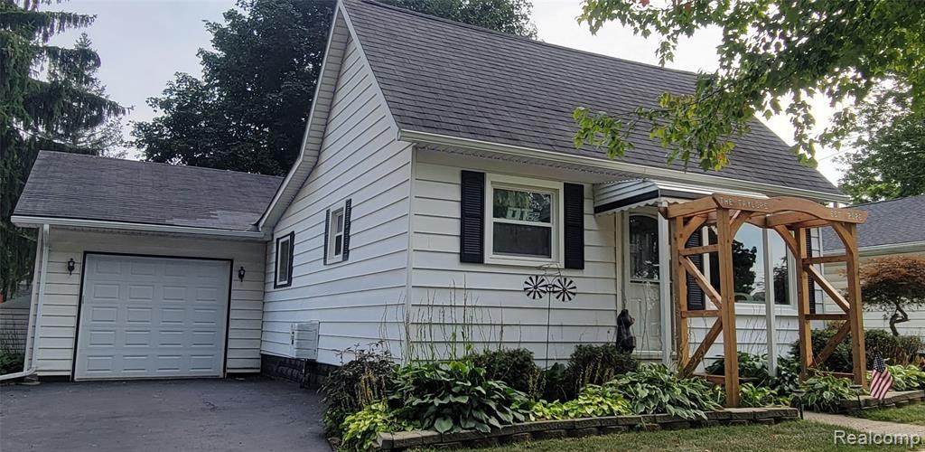 5562 Liberty Street - Photo 1