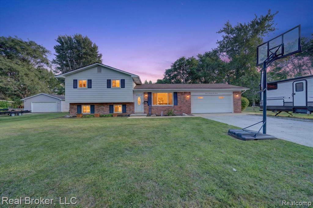 36400 Madison Street - Photo 1