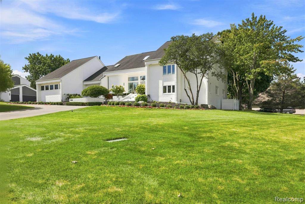 3802 Columbia Drive - Photo 1