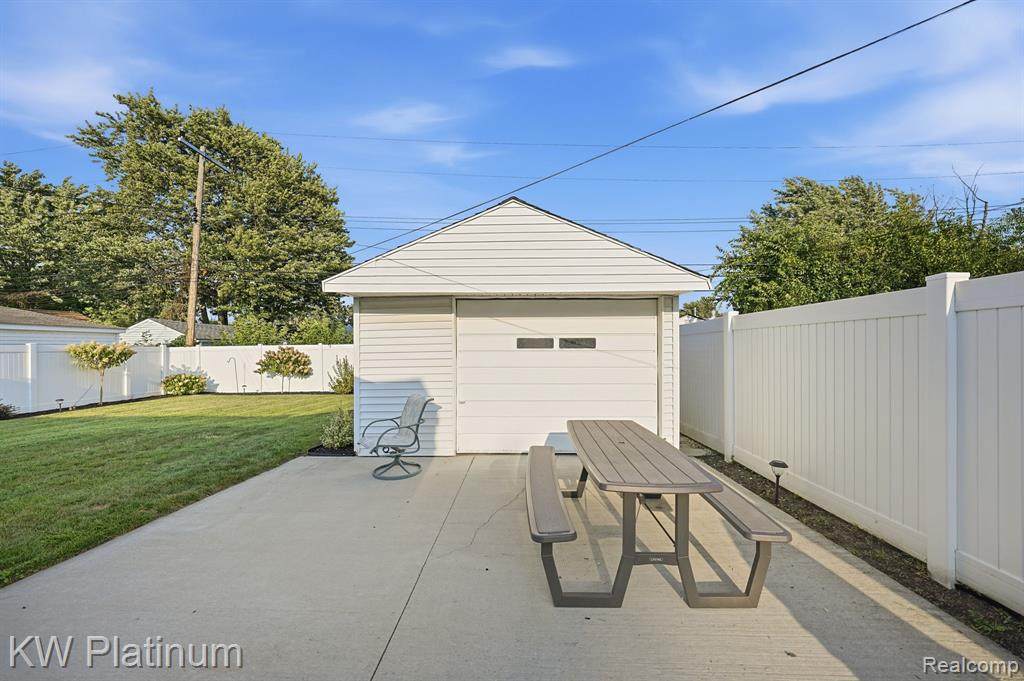 https://bt-photos.global.ssl.fastly.net/michigan/orig_boomver_2_668895788-2.jpg