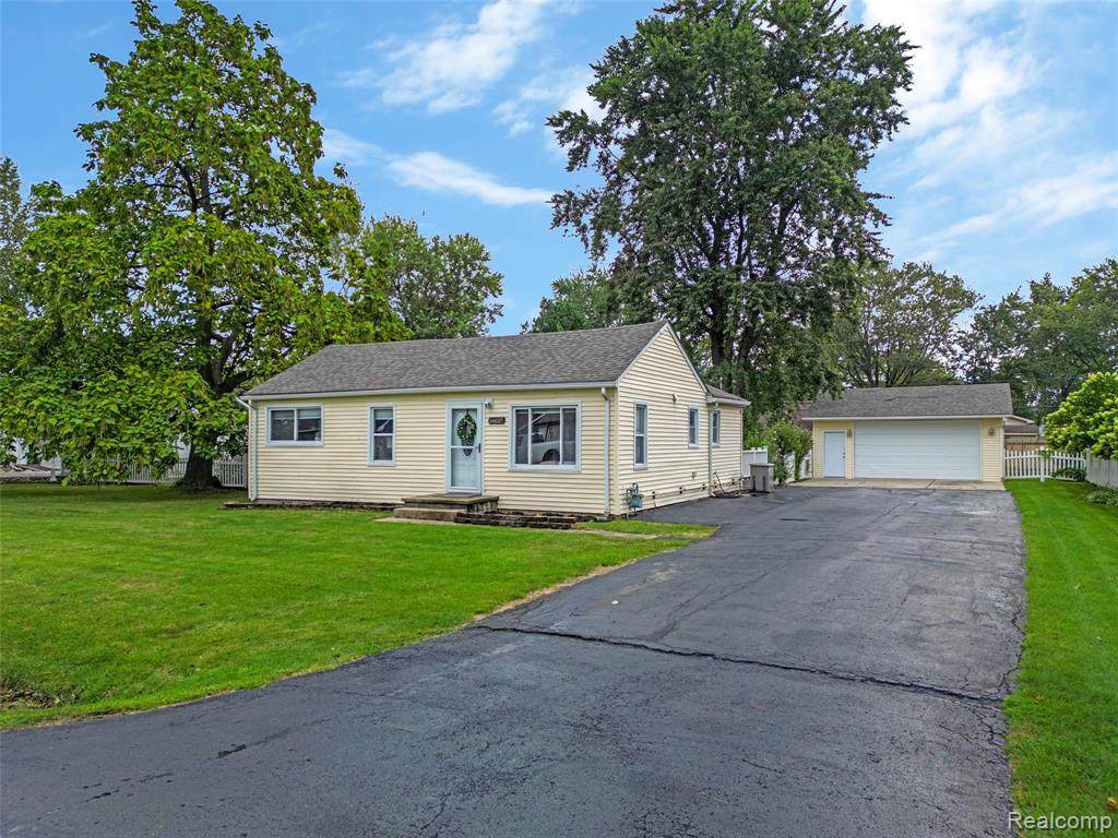16427 Jackson Street - Photo 1
