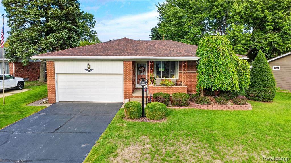 411 Tanview Drive - Photo 1