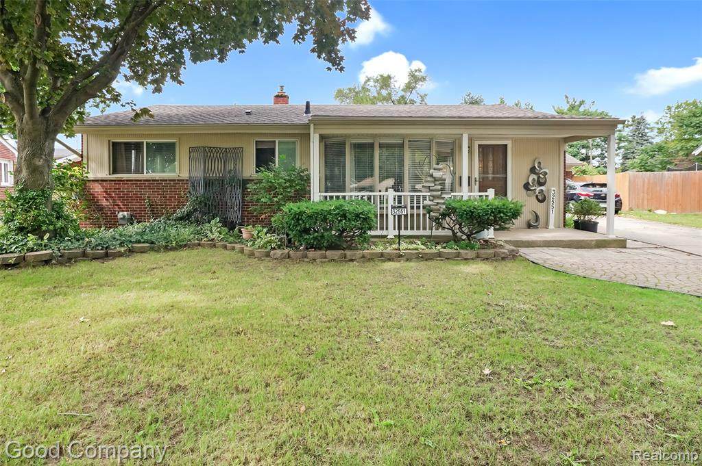 32551 Halmich Drive - Photo 1