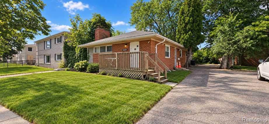 14859 Greenfield Road - Photo 1