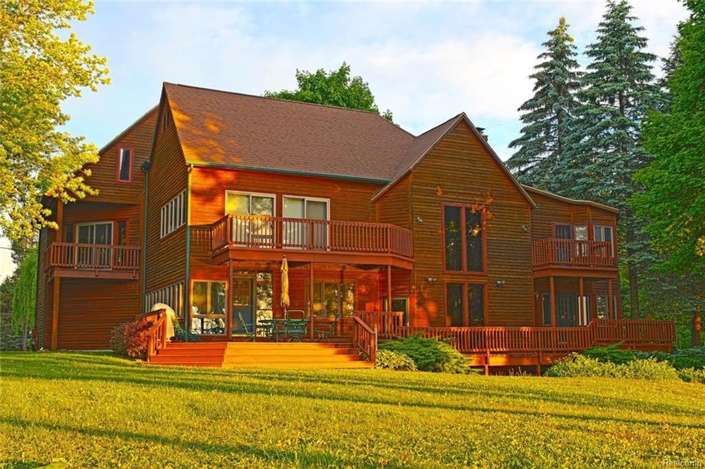 6727 Lakeshore Road - Photo 1