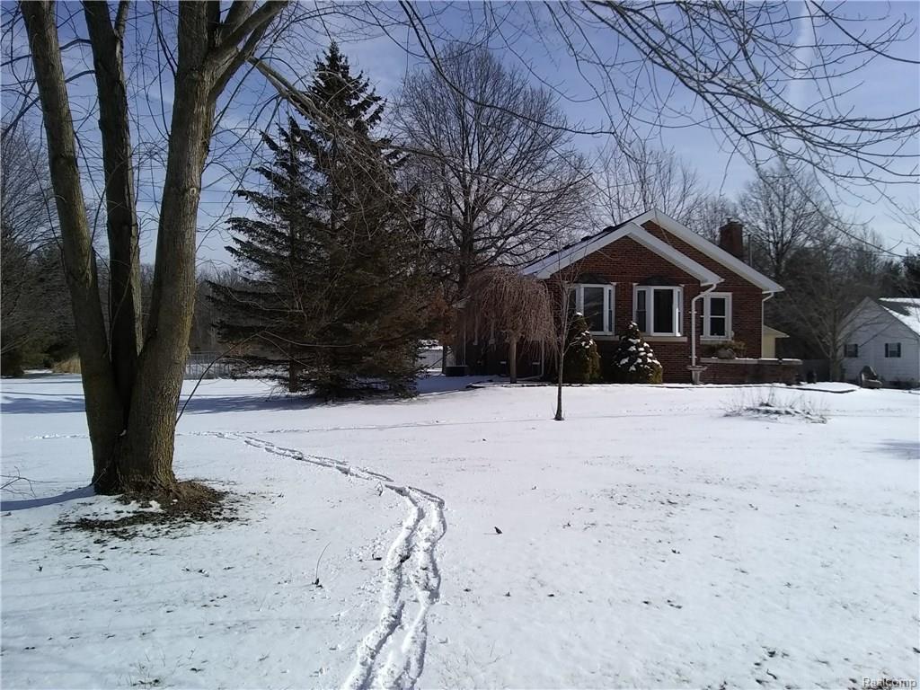 21875 Dickinson Road - Photo 1