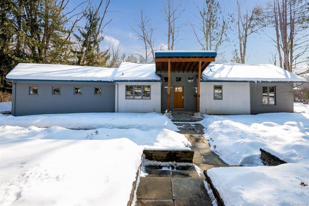 436 Huntington Place - Photo 1