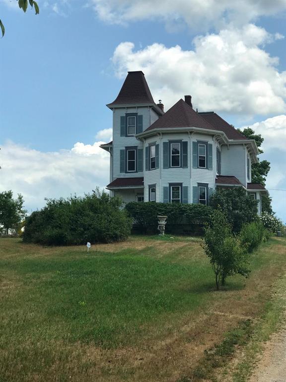 8533 Sharon Hollow Road - Photo 1