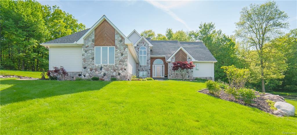 2909 Deer Trail - Photo 1