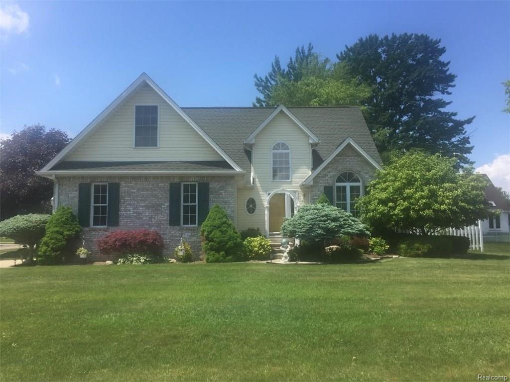 546 Karla Lane - Photo 1