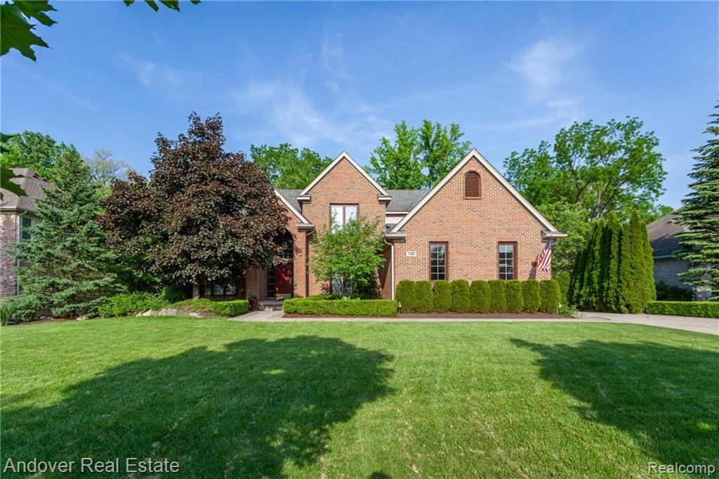 7425 Millwood Rd - Photo 1