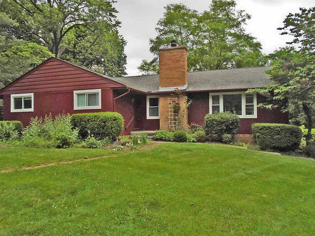 580 Riverview - Photo 1