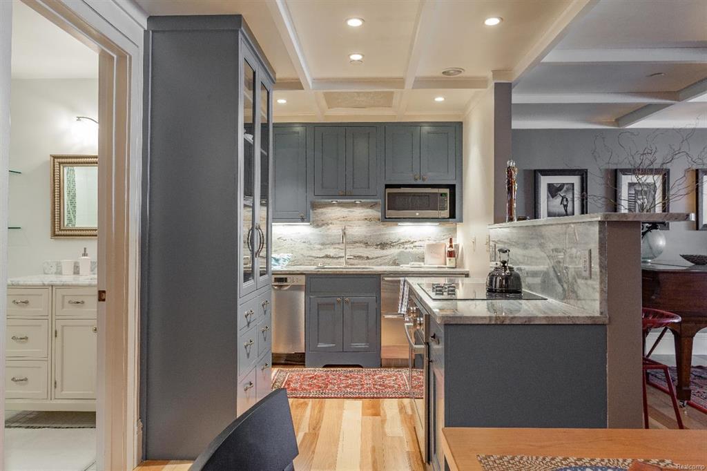 505 Huron Street - Photo 1