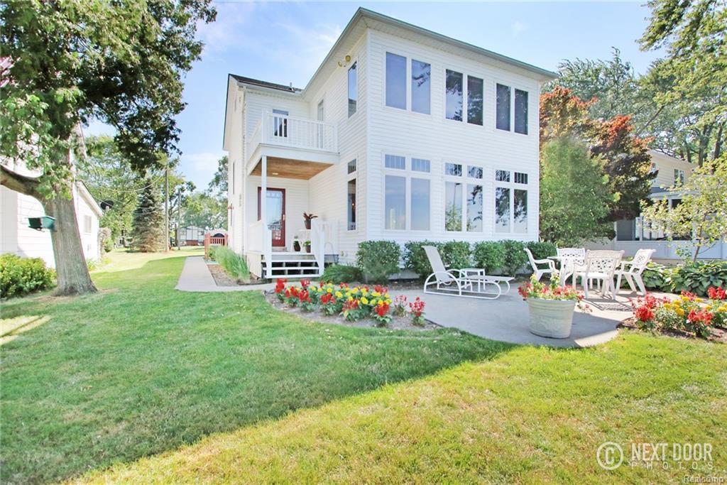 1360 Channel Drive - Photo 1