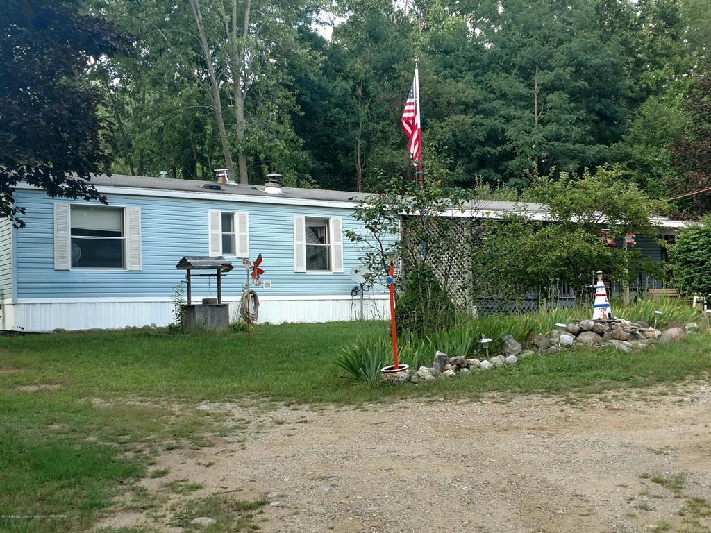10899 Robbins Road - Photo 1