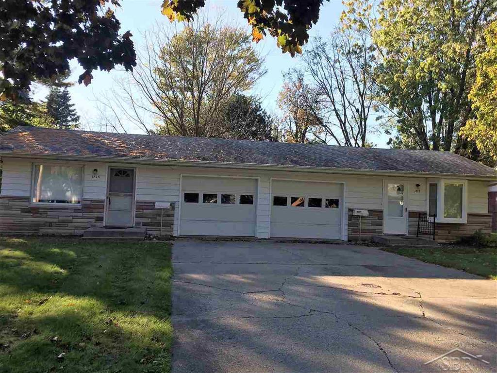 1813 Amherst - Photo 1